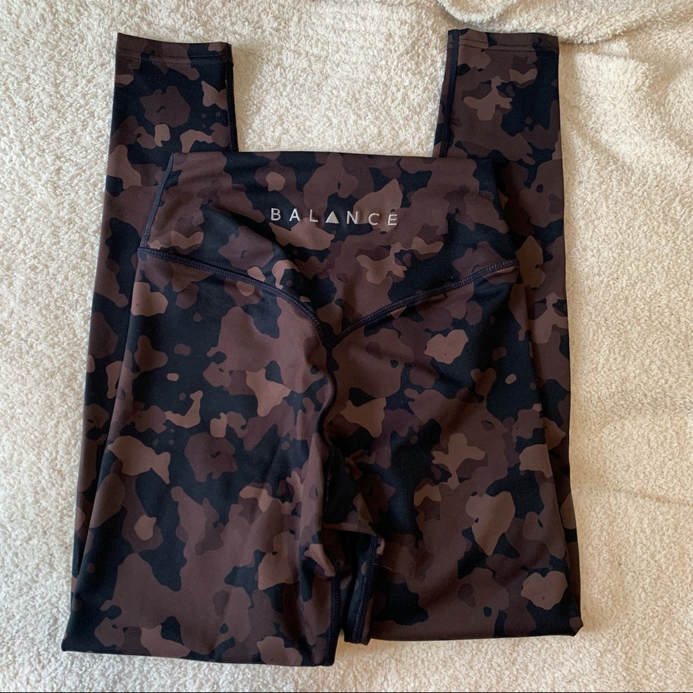 Balance Athletica Ascend Legging